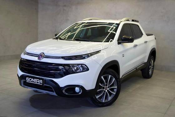 FIAT TORO 2.0 16V TURBO DIESEL VOLCANO 4WD AT9 FIAT TORO 2.0 16V TURBO DIESEL VOLCANO 4WD AT9